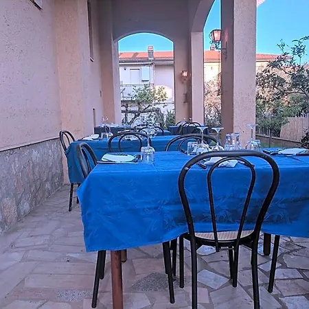 Maremmano Couette-café 3*